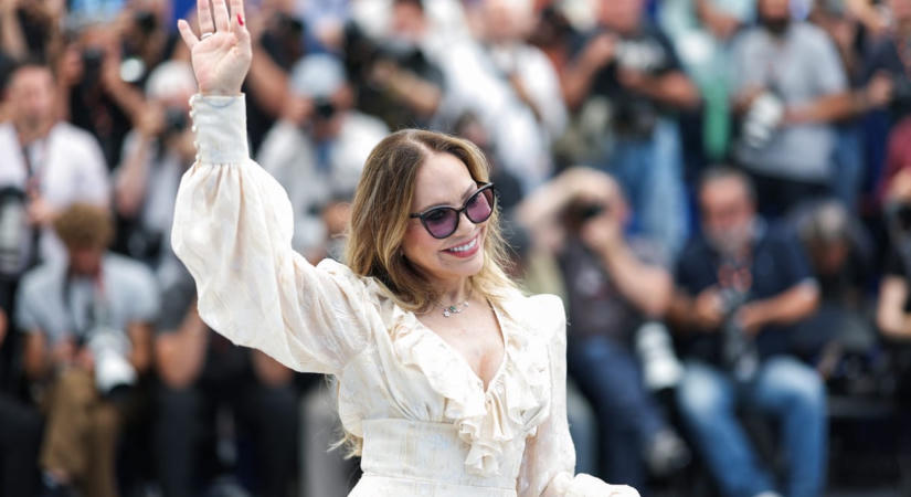 Ornella Muti és lánya orosz állampolgárságot kérnek