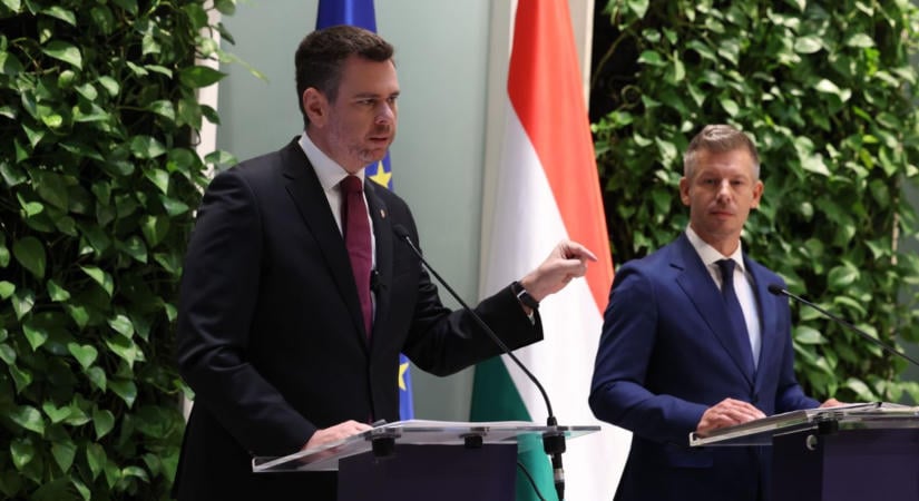 Az éjszaka közepén kiszórt Vitézy Dávid minisztériuma több tíz milliárd forintot az M6-os és M8-as autópályákra