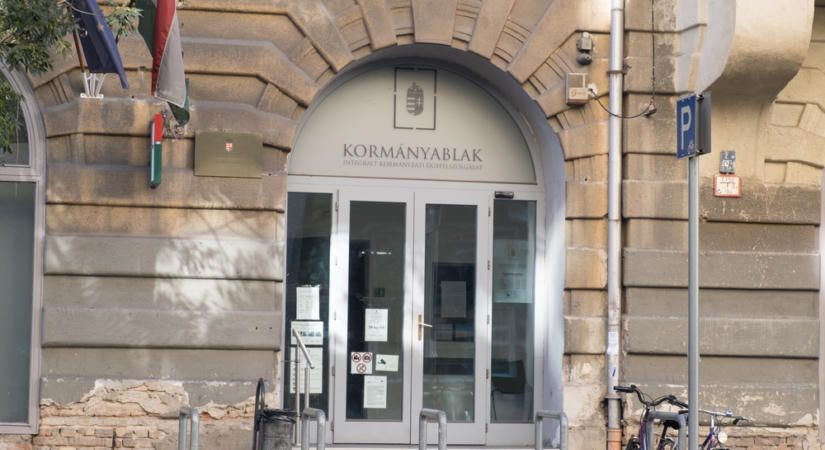 Országos leállás a kormányablakokban