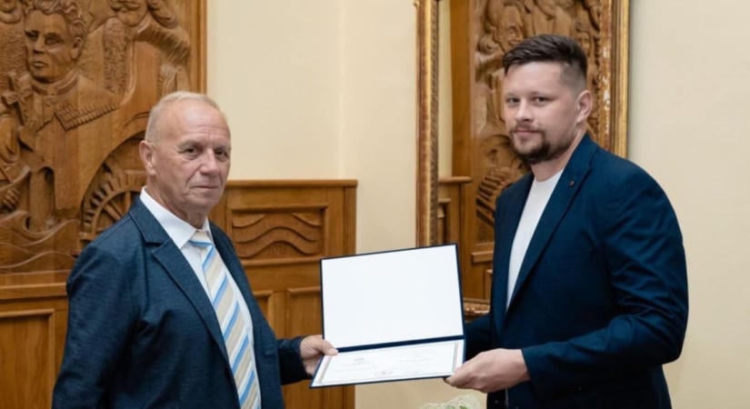 Megszólalt a kormányhivatal: rendezni kell a tatai alpolgármesteri helyzetet