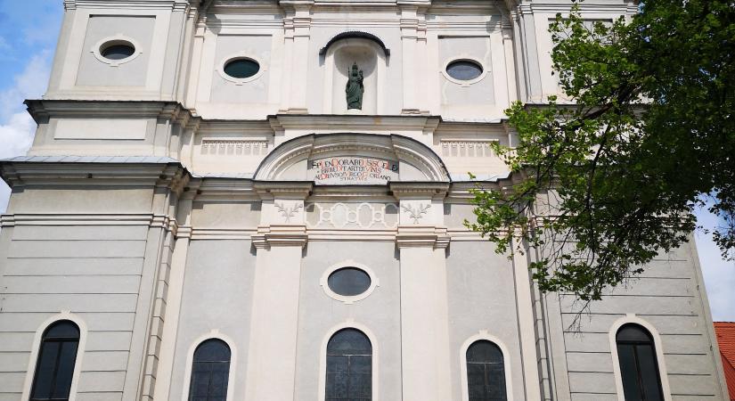 Időkapszulák kerültek elő Csíksomlyón