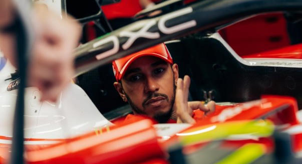 Hamilton: Nem volt jó ötlet elsőként kimenni