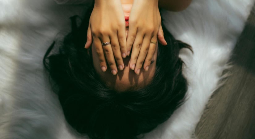 Így hat a stressz az egészségedre: 7 red flag, amire oda kell figyelned