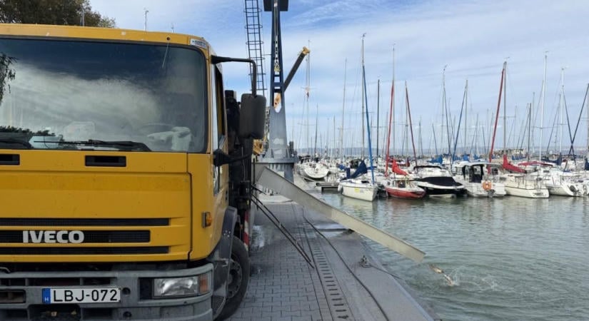Két helyszínen, összesen 4430 kilogramm hal került a Balatonba
