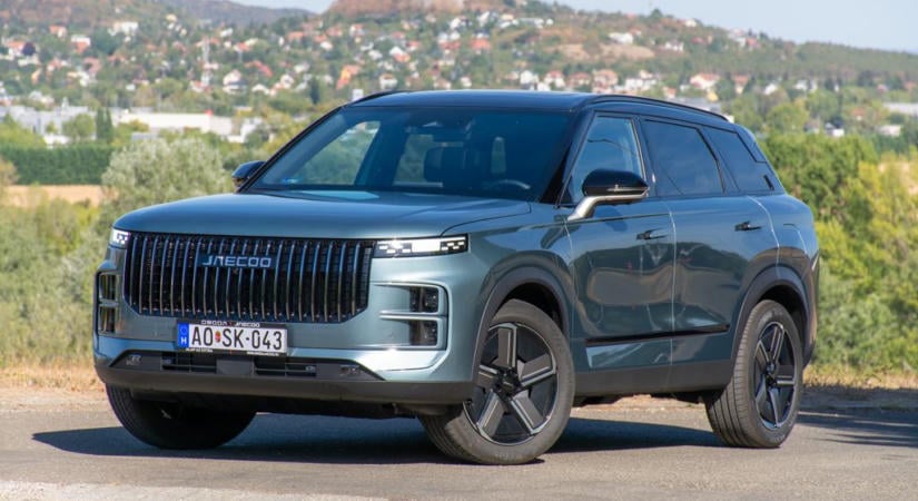 Kína RAV4-ese spórolni is megtanult