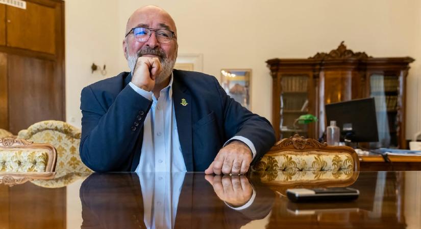 Elnézést kért Pikó Andrástól és a lányától is a köztévé állítólagos új vezetője