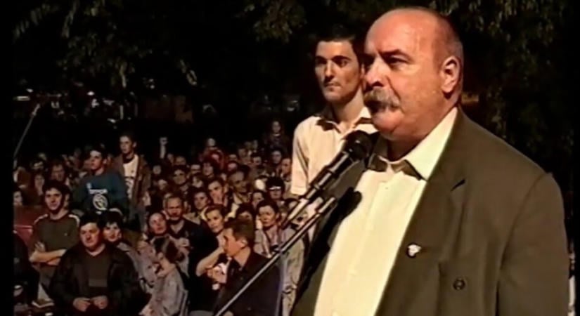 Videófelvételen 2000 forrongó októbere Szabadkán