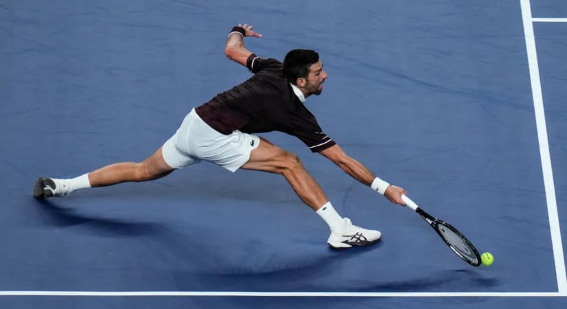 Novak Djokovics az első meccsén kiesett Sanghajban