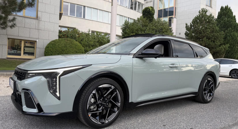 Osztrák fejek forogtak a családi nyaraláson – Kia K4 GT-Line Kombi teszt