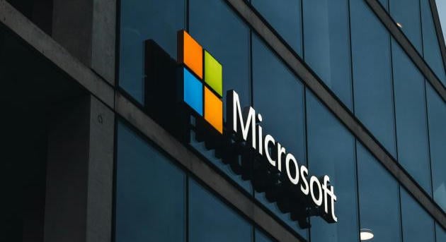 Dolgozói negyedétől, 60 ezer embertől köszönne el a Microsoft