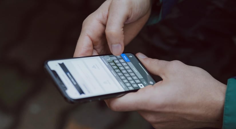 Sherry Turkle szerint az AI chatbotok rombolják az emberi empátiát