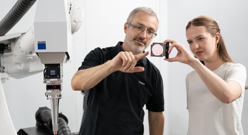 TRUMPF TruLaser Weld 3000: AI-alapú programozás és kisebb hegesztőoptika egy kompakt cellában