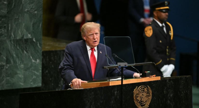 Végérvényesen elfogyott Donald Trump türelme: Amerika már Irán támadására készül "minden bomba anyjával"