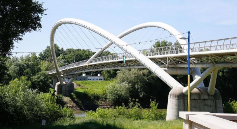 Kétségbeesetten keresik a Szolnokon eltűnt fiatal fiút