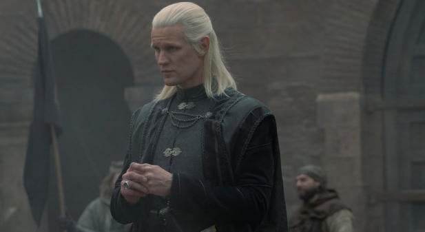 Új nővel látták Matt Smith-t – romantikus kapcsolat lehet a háttérben?