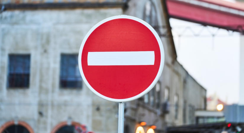 Autóval erre most kár is lesz próbálkozni Budapesten – a bringásokat is figyelmeztették