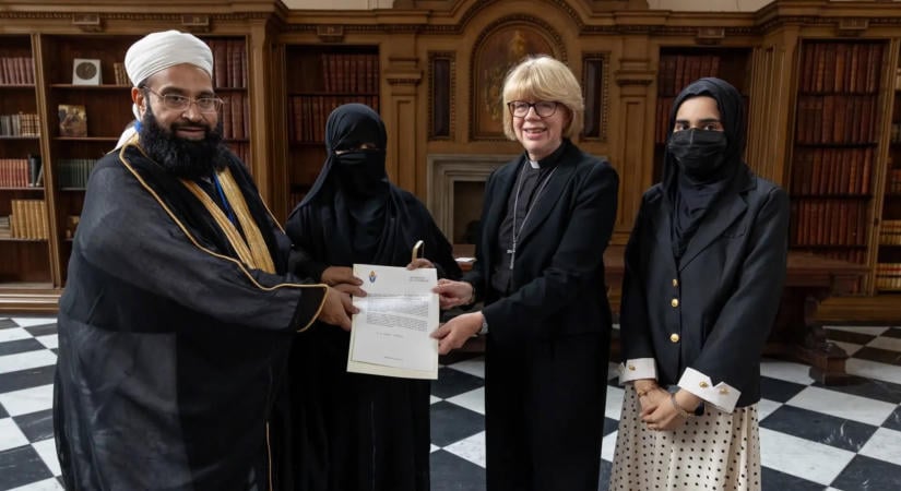 A mai Európa meghülyült – Canterbury érseke kitüntette az Oszama bin Ladent kitüntető Hafiz Muhammad Tahir Mehmood Ashrafit
