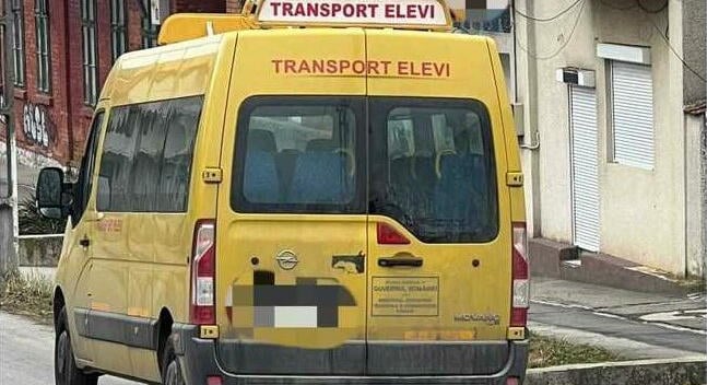 Ittas volt a 20 gyermeket szállító iskolabusz sofőrje – Megpróbált elmenekülni a rendőrök elől