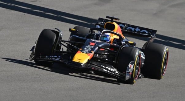Verstappen a gerincét félti a huplis COTA miatt