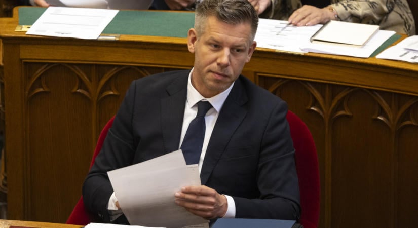 Rendkívüli ülésen tárgyalja hétfőn az Országgyűlés Seszták, Hankó és Magyar mentelmi jogát