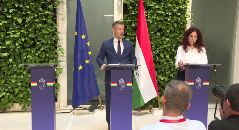 Magyar Péter nem válaszolt, inkább a HírTV-t támadta