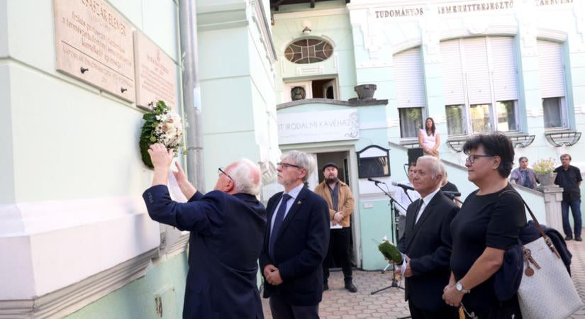 Emléktáblát avattak dr. Rátkai Ferenc tiszteletére Kaposváron