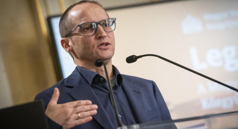 Megszűnik Demeter Szilárd projektje, a Magyar Nemzeti Múzeum Közgyűjteményi Központ