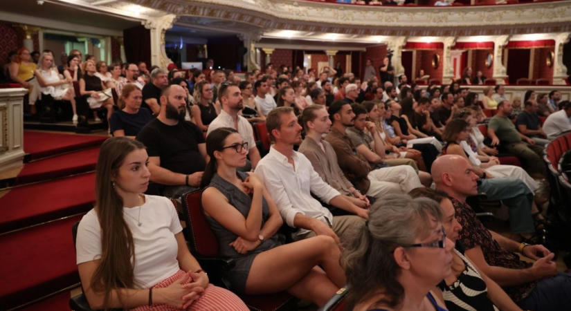 Új bemutatók, új arcok, nagy fejlesztések: elindult a Szegedi Nemzeti Színház új évada  fotók