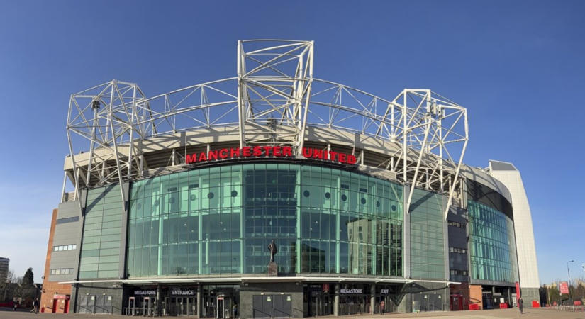 Michael Carrick szerint megnyerheti a bajnokságot a Manchester United