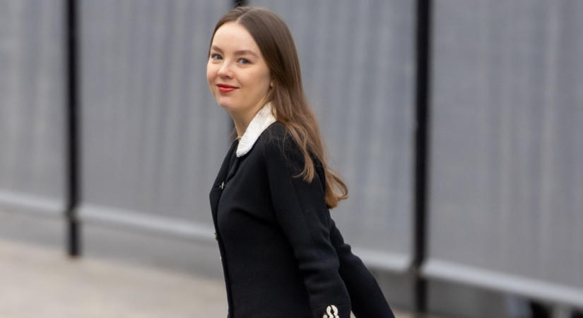 Ő Grace Kelly ritkán látott, 27 éves unokája: a meseszép Alexandrát szemkápráztató gyűrűvel jegyezték el a minap