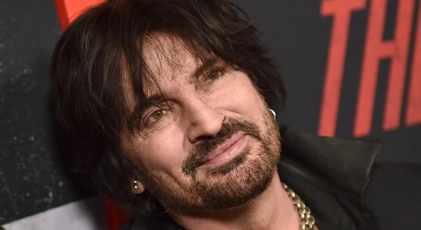 Whiskey-t fecskendezett az ereibe: sokkoló részleteket árult el a függőségéről Pamela Anderson volt férje, Tommy Lee