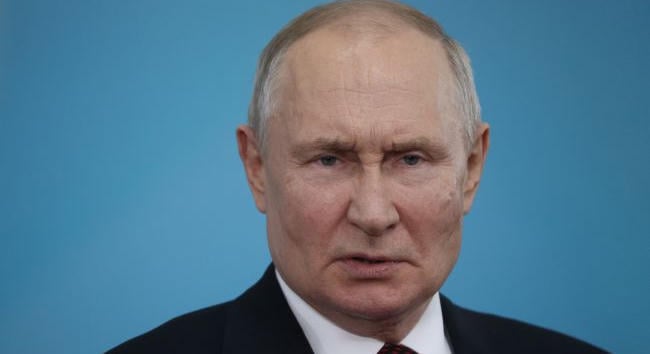 Orosz tisztviselők szerint Putyin atomcsapást mérhet Ukrajnára – Bloomberg