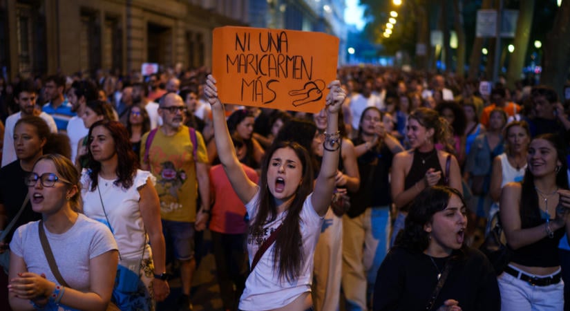 Kipattant a szikra Spanyolországban: hatalmas tömeg vonult utcára