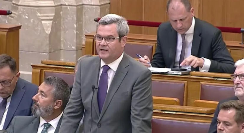 Belefojtotta a kormánypárt a szót Takács Péterbe