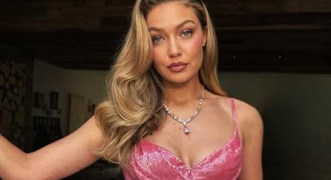 Láttuk már valahol! Gigi Hadid esküvői outfitjét korábban 5 másik híresség viselte - fotók!