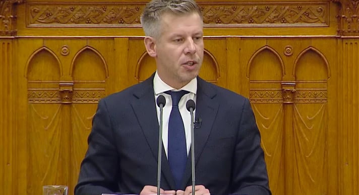 Hatalmas lakhatási és felújítási csomagot jelentett be Magyar Péter: Így alakul át a magyarok otthonteremtése jövőre