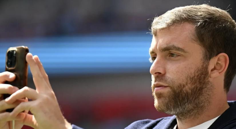 Egy sportújságíró, aki lenyomta Elon Muskot
