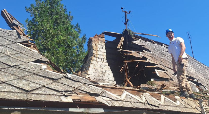 Pusztító vihar Kárpátalján: időseknek, özvegyeknek gyűjt a Máltai Szeretetszolgálat