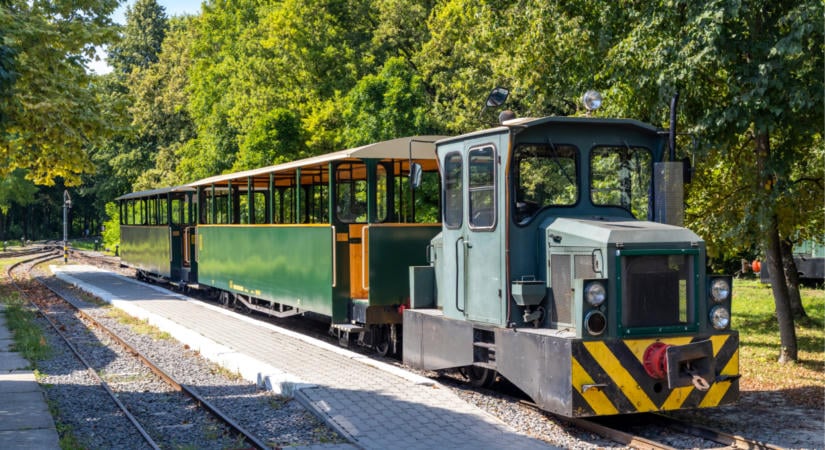 Bakancslistás őszi program a hétvégére: legendás gőzmozdony tér vissza az erdei sínekre