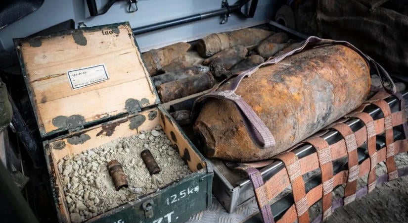 Izgalmas részleteket közöltek a tűzszerészek az Üllői úti bomba hatástalanításáról – videó