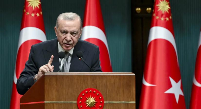 Arte: A segítségért cserébe Európa szemet huny Erdoğan autoriter rendszere felett