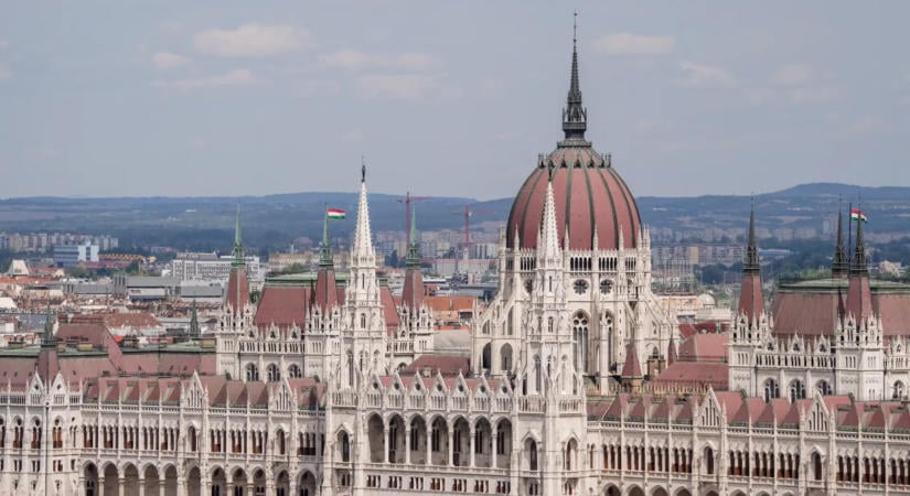 Nem engedték be a Partizánt a Parlamentbe tudósítani a csatorna szerint
