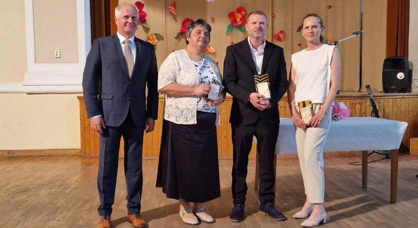 Pedagógusnapi köszöntés Kőszegen: öten vehettek át elismerést