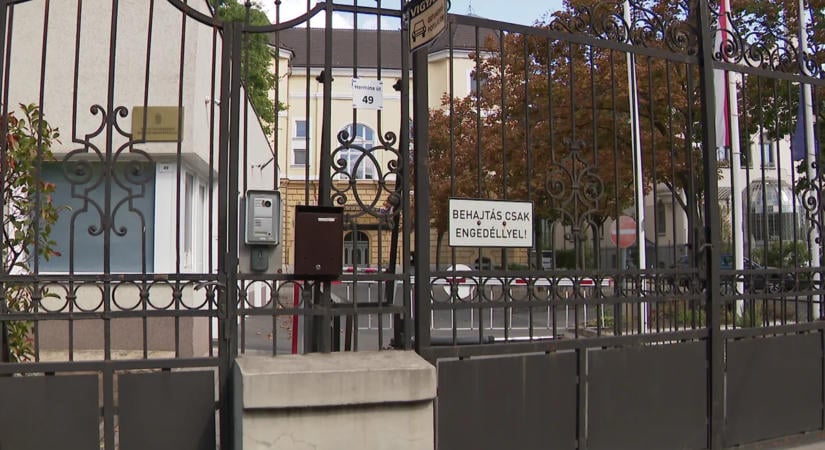 Gajdos László unokaöccsének adhatott pozíciót a minisztériumban
