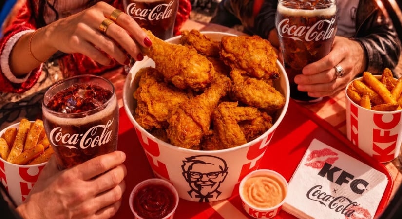 Közel 40 év után Coca-Colára vált a KFC az Egyesült Államokban