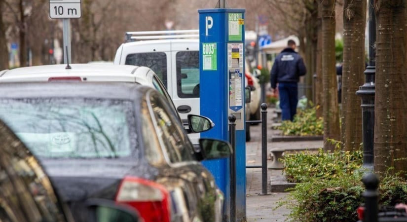Ennek örülhetnek az autósok: ingyenes lesz a parkolás Kecskeméten