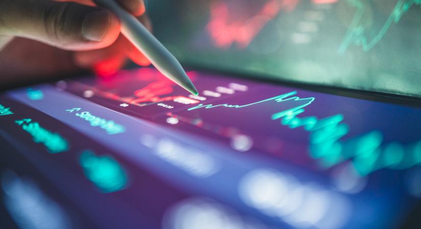 Forradalmi változás a pénzügyekben: profit, AI és kelet-európai teszt zajlik