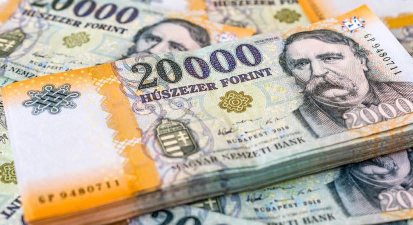 Erősödött a forint a meghatározó devizákkal szemben