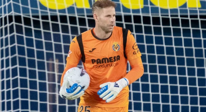 Meglepő döntés jöhet a Villarrealnál: Gulácsi Péter kihagyhatja a Napoli elleni BL-meccset