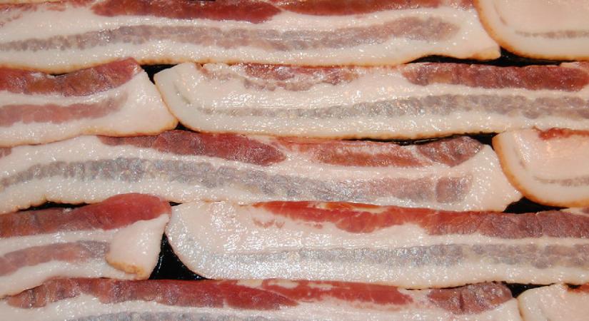 Hoppá: a kutatók eldöntötték, hogy a szalonna mégsem egészségtelen